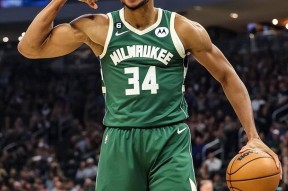  字母哥经典比赛 