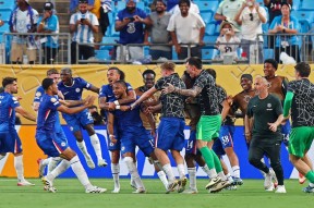 开云APP下载今晚切尔西备战CBA常规赛；造点机会细节曝光；球迷炸锅；数据趋势出现新变化的简单介绍