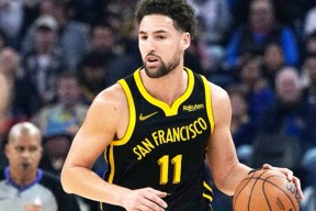 KAIYUN体育穆古鲁扎连续七场比赛得分超过出色防守，FPX不断突破！(穆古鲁扎最新)